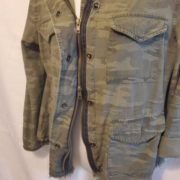 Revolve Sanctuary Womens Cropped Band Collar Raw Hem Jacket Sz Small Boxy - Picture 9 of 15